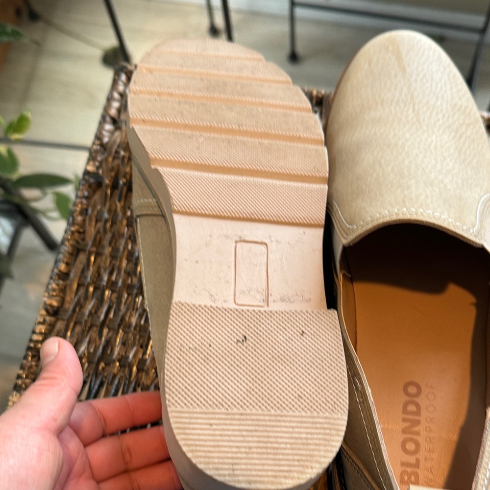 Blondo Phoebe Waterproof Beige Slip-On Leather Loafers Women’s Size 10 - Picture 10 of 10